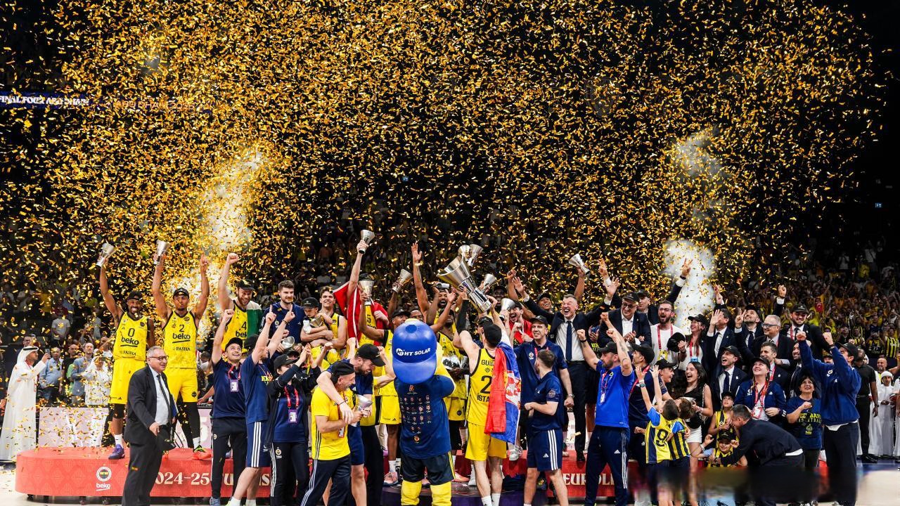 半场：热那亚1-1佛罗伦萨，厄斯蒂高破门，古德蒙德松点射（半场战报：热那亚1-1佛罗伦萨，厄斯蒂高建功，古德蒙德松点射）