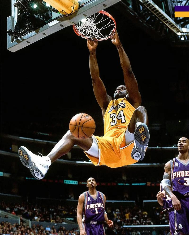 环足奖年度最佳女足球员候选：邦马蒂、普特利亚斯、凯莉在列（环足奖年度最佳女足球员候选名单公布：邦马蒂、普特利亚斯、凯莉入围）