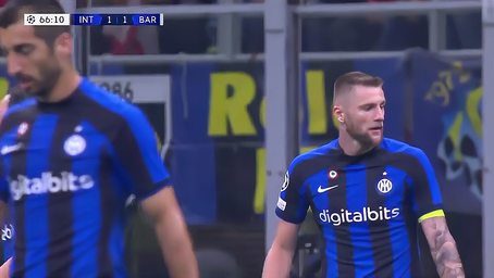 TA：FIFA在卖世界杯期间的停车证，价格是每场75至175美元（TA：FIFA向世界杯球迷出售停车许可，每场收费75至175美元）