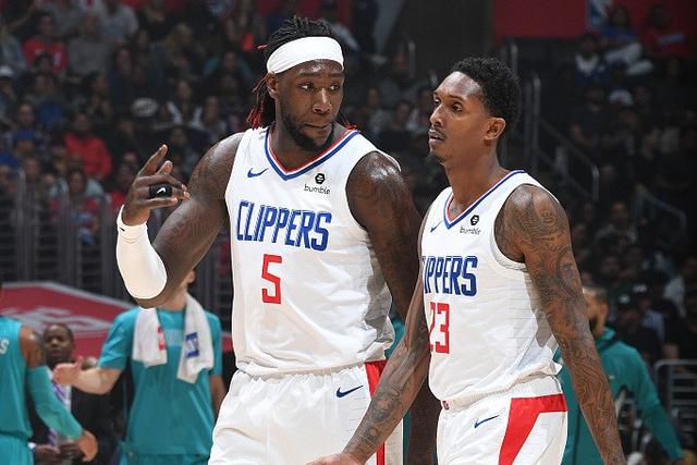 辽宁男篮王哲林连续得分超35（辽宁男篮王哲林连场轰下35+）