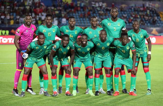 天空：切尔西正努力争取在关窗前签下哈维-西蒙斯和加纳乔（天空体育：切尔西加速推进，力争在转会窗截止前签下哈维-西蒙斯与加纳乔）