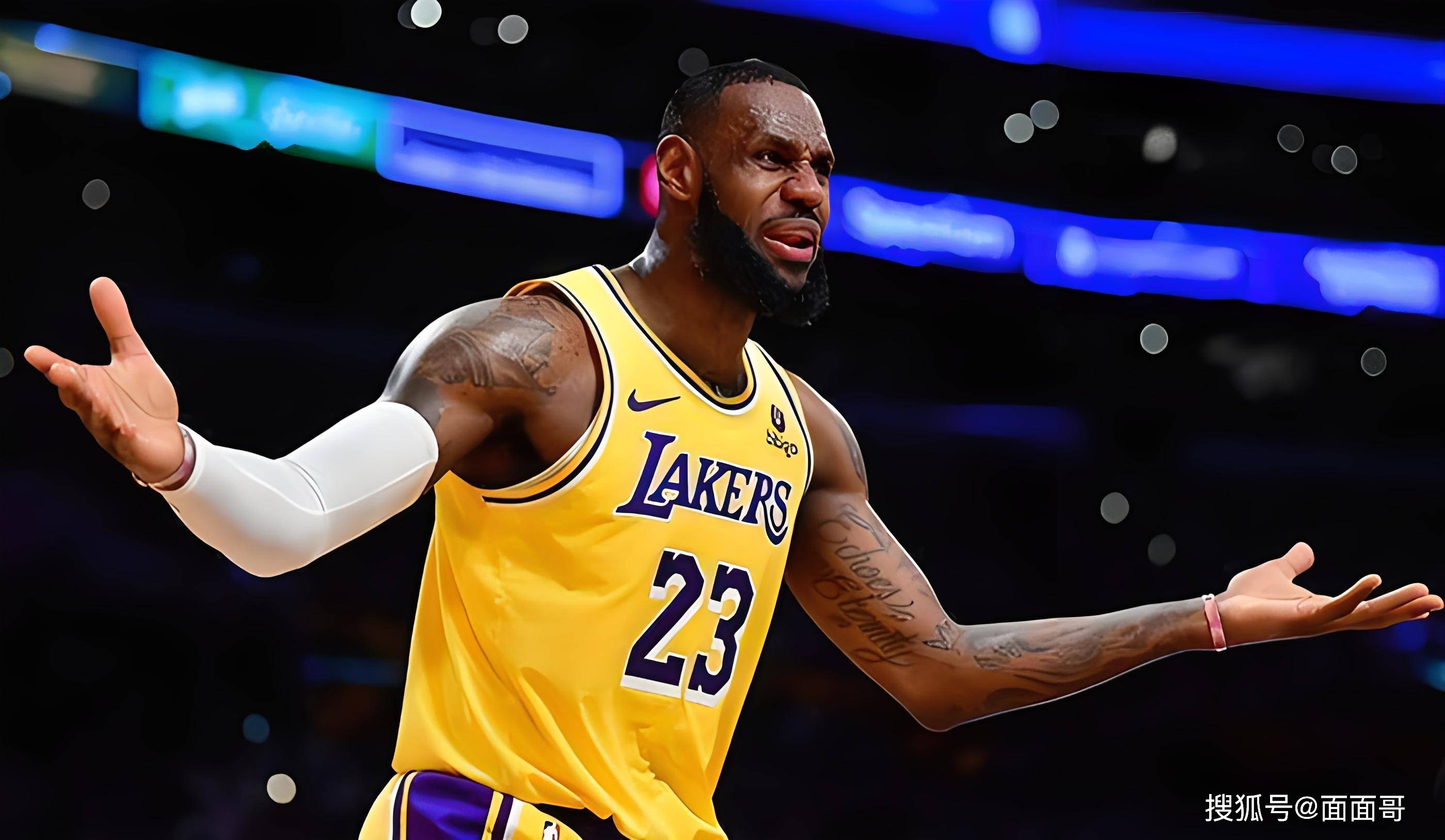 科特迪瓦主帅：我们一直在关注博尼，目前也正在和他谈征召（科特迪瓦主帅：已长期关注博尼，正商谈国家队征召）