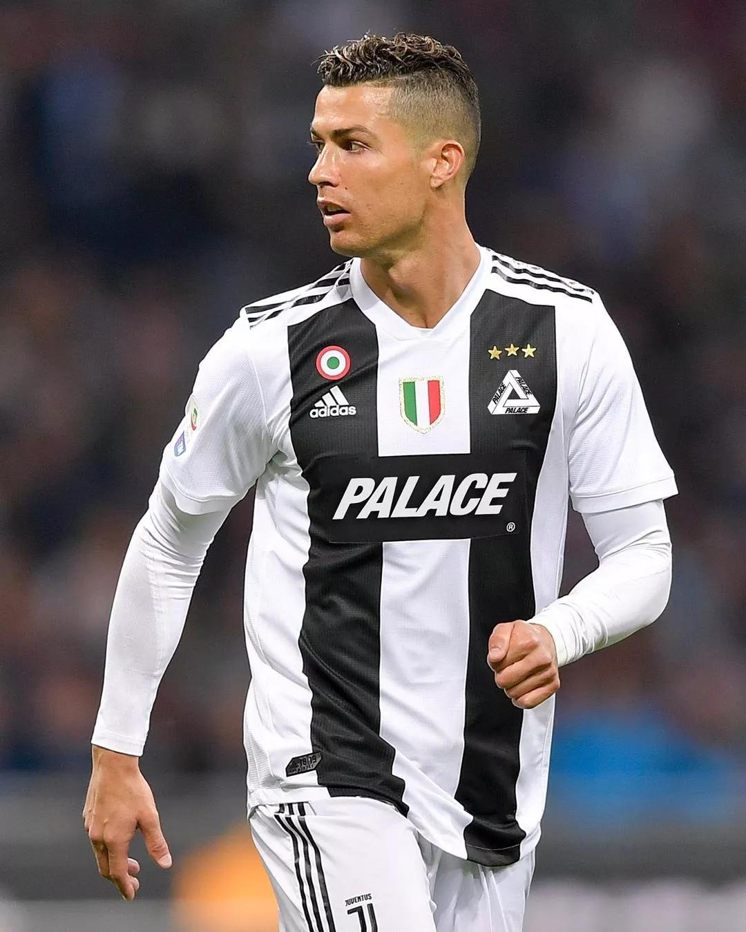 TA评2026世界杯百大球星：姆巴佩居首，梅西第8、C罗第25（TA发布2026世界杯百大球星榜：姆巴佩第一，梅西第8，C罗第25）