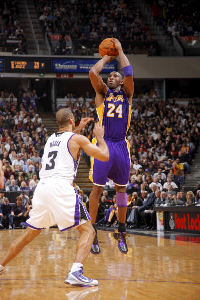 新手必学的五大篮球动作（篮球新手必练的五个基础动作）