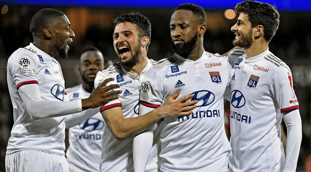 莫雷托：那不勒斯对迪乌夫有意，但球员冬窗不会离开国米（莫雷托：那不勒斯看中迪乌夫，但他冬窗仍会留在国米）